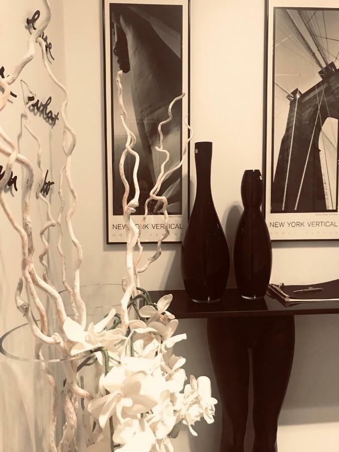 Les Lofts De Styliste Aparthotel Saint-Gilles Buitenkant foto